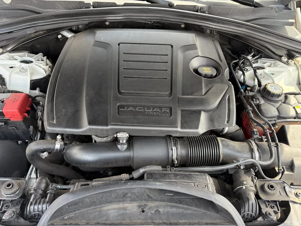 2019 Jaguar F-Pace - Image 18 of 20
