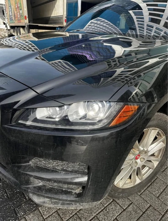 2019 Jaguar F-Pace - Image 2 of 8