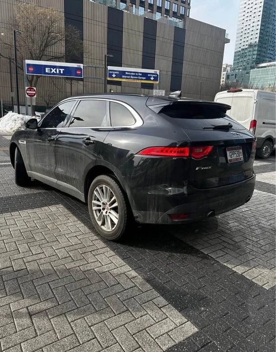 2019 Jaguar F-Pace - Image 3 of 8