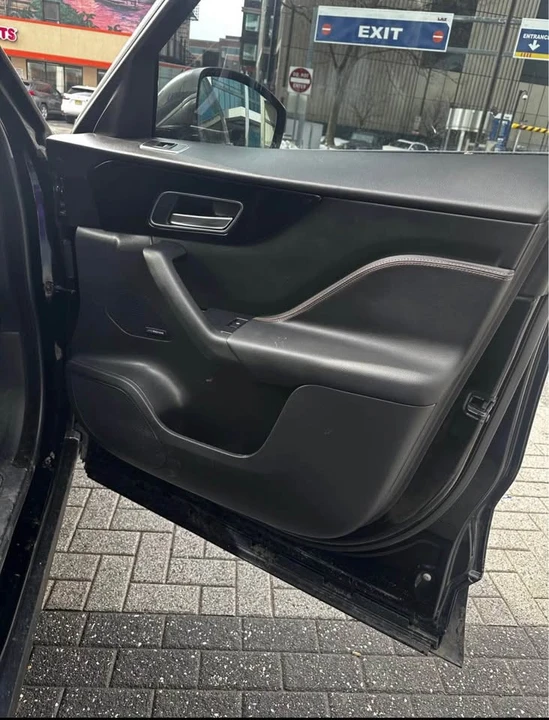 2019 Jaguar F-Pace - Image 6 of 8