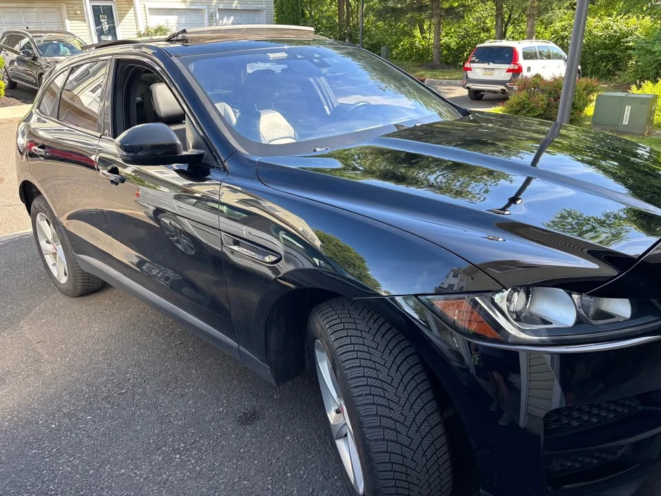 2019 Jaguar F-Pace - Image 3 of 17