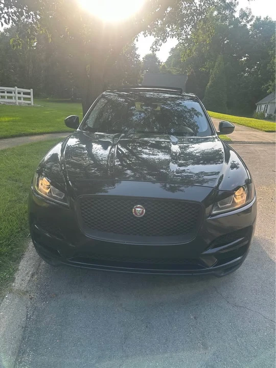 2019 Jaguar F-Pace - Image 6 of 7