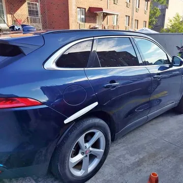 2019 Jaguar F-PACE 25t Sport Utility 4D