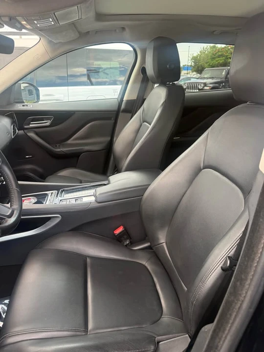 2019 Jaguar F-Pace - Image 12 of 13