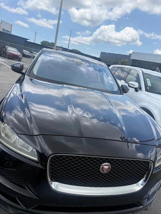 2019 Jaguar F-Pace - Image 4 of 13