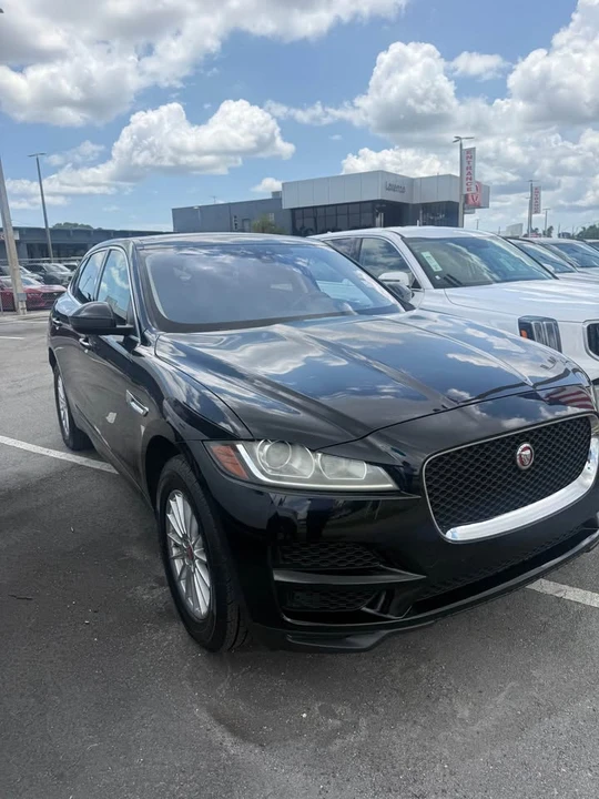 2019 Jaguar F-Pace - Image 3 of 13