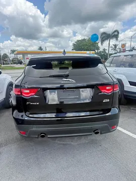 2019 Jaguar F-PACE 25t Sport Utility 4D