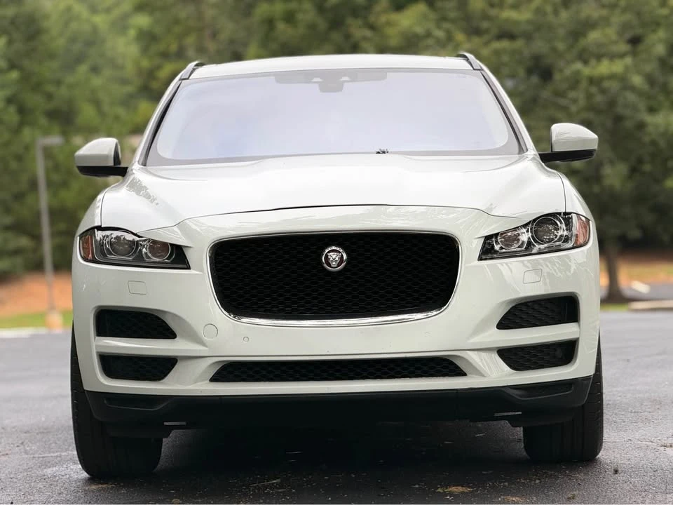 2019 Jaguar F-Pace - Image 2 of 13