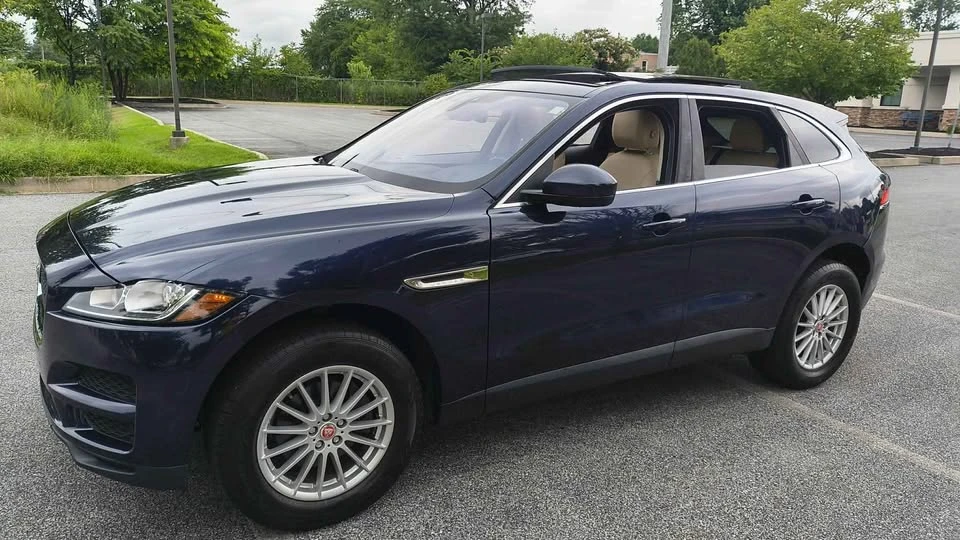 2019 Jaguar F-Pace - Image 11 of 20