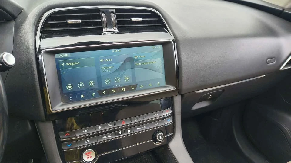 2019 Jaguar F-Pace - Image 7 of 20