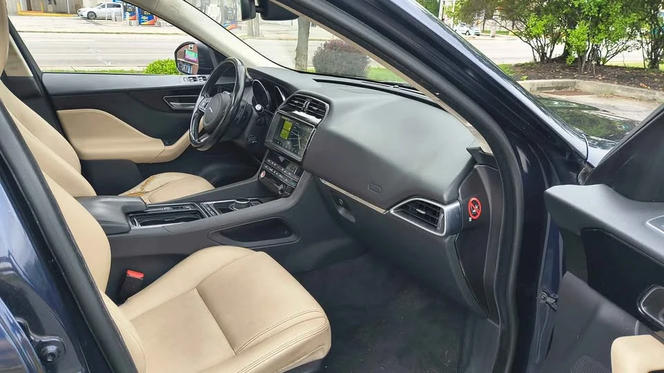2019 Jaguar F-Pace - Image 6 of 20