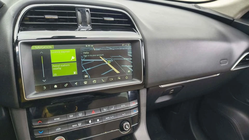 2019 Jaguar F-Pace - Image 3 of 20