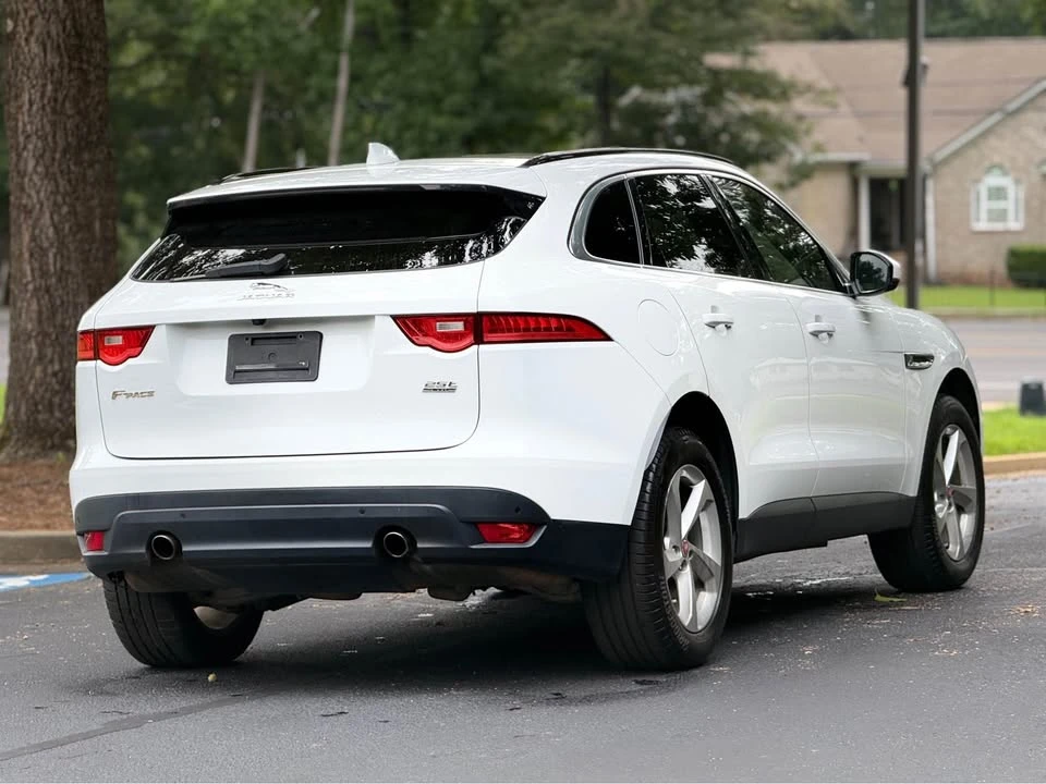 2019 Jaguar F-Pace - Image 4 of 13