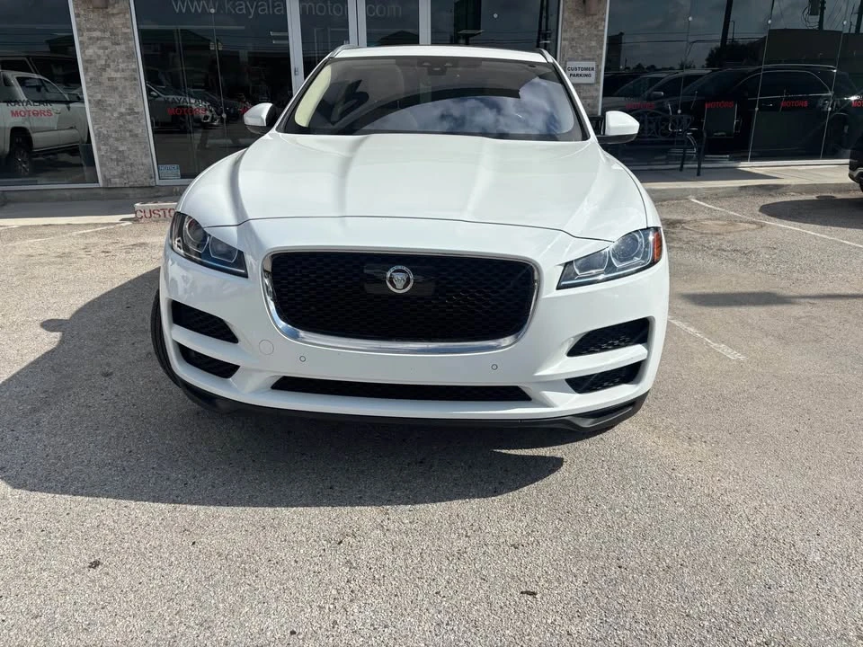 2019 Jaguar F-Pace - Image 7 of 17