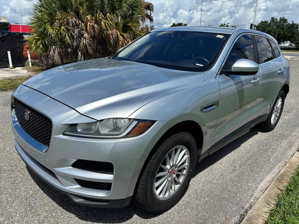 2019 Jaguar F-Pace - Image 2 of 8