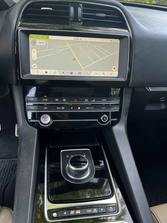 2019 Jaguar F-Pace - Image 7 of 13