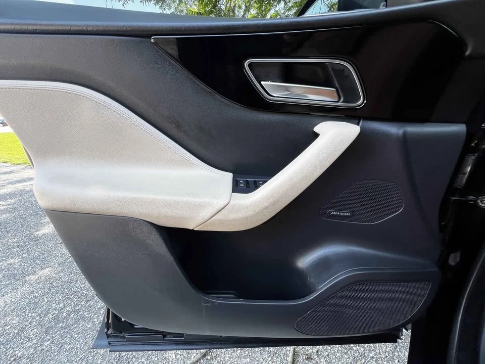 2019 Jaguar F-Pace - Image 13 of 13