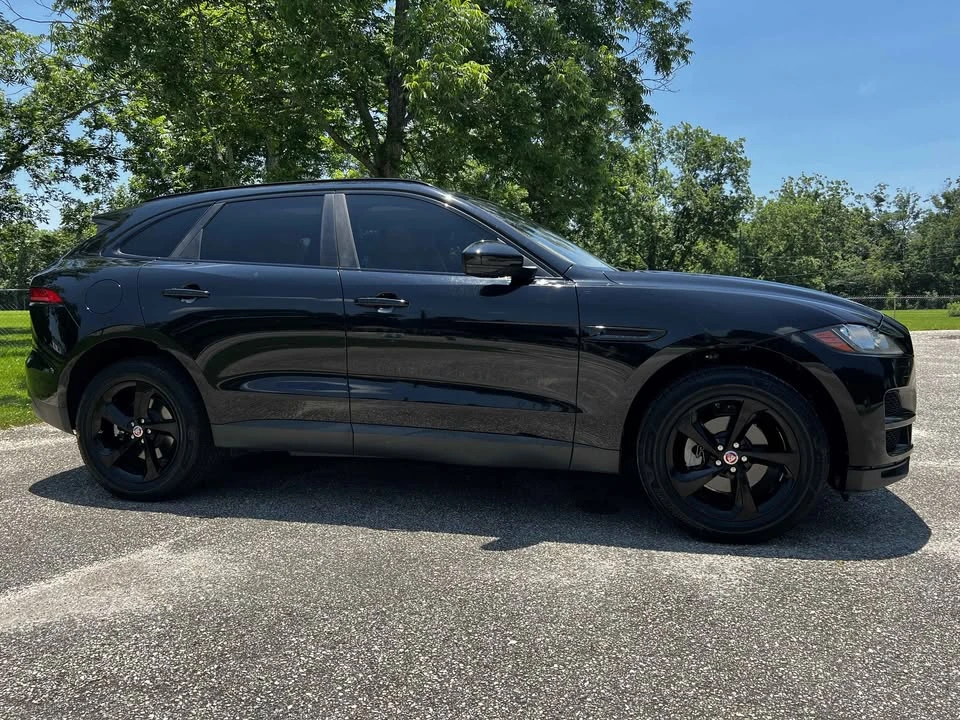 2019 Jaguar F-Pace - Image 3 of 13