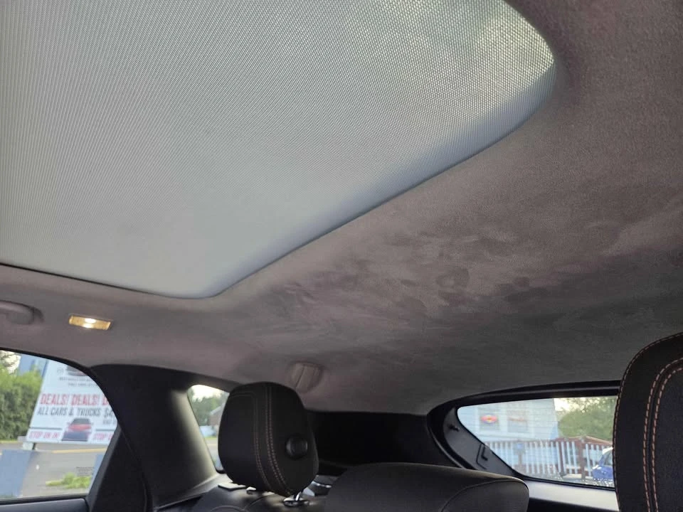 2019 Jaguar F-Pace - Image 16 of 17