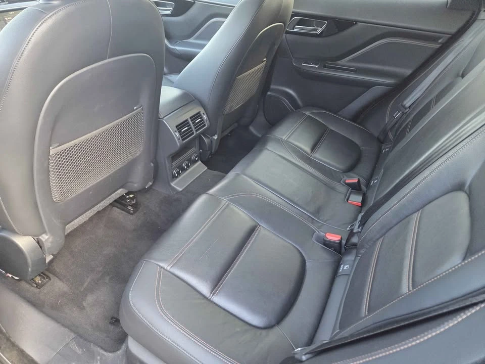 2019 Jaguar F-Pace - Image 12 of 17