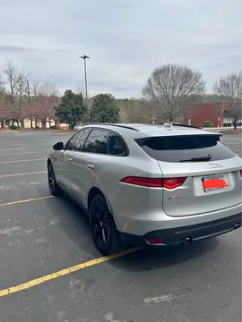 2019 Jaguar F-PACE 25t Sport Utility 4D