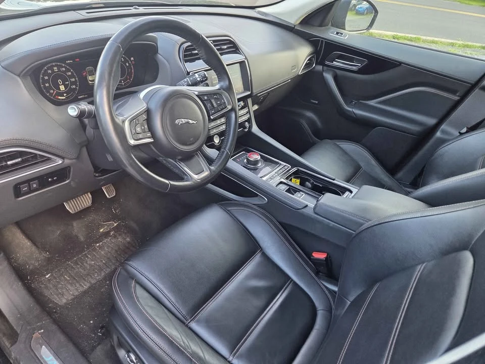2019 Jaguar F-Pace - Image 7 of 16