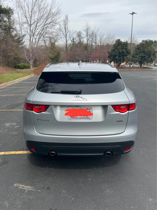 2019 Jaguar F-Pace - Image 11 of 16