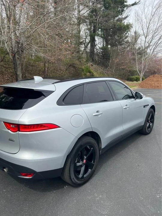 2019 Jaguar F-Pace - Image 6 of 16
