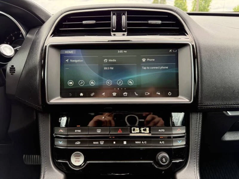 2019 Jaguar F-Pace - Image 8 of 20