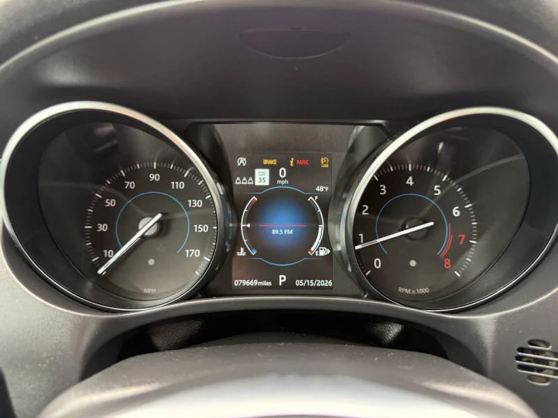2019 Jaguar F-Pace - Image 7 of 20