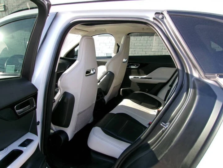2019 Jaguar F-Pace - Image 14 of 17
