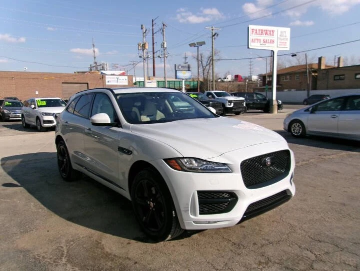2019 Jaguar F-Pace - Image 7 of 17