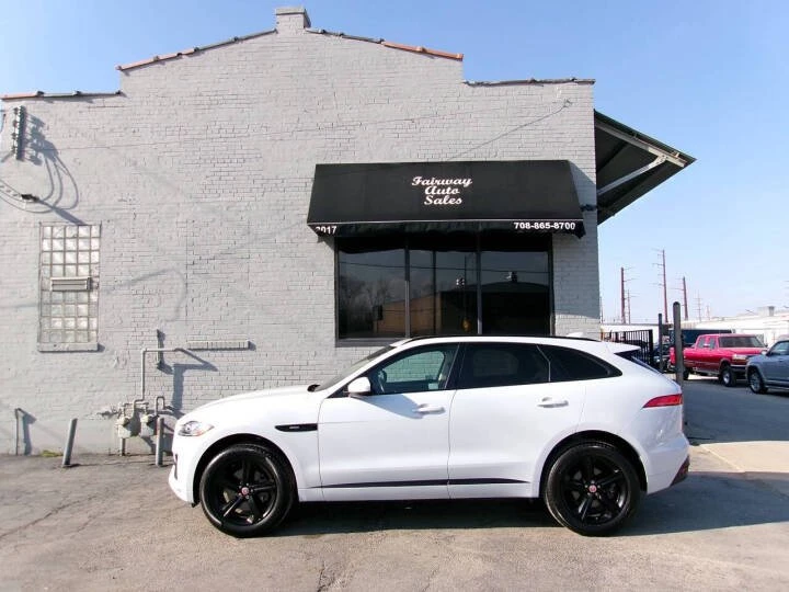 2019 Jaguar F-Pace - Image 3 of 17