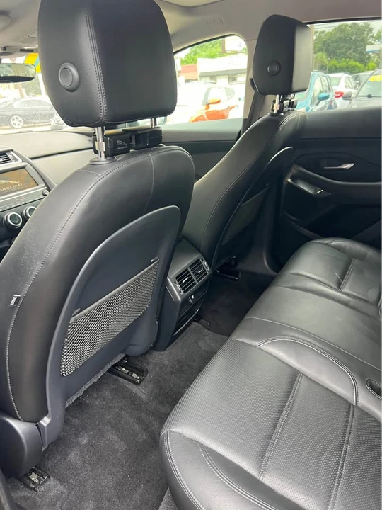 2019 Jaguar F-Pace - Image 5 of 11