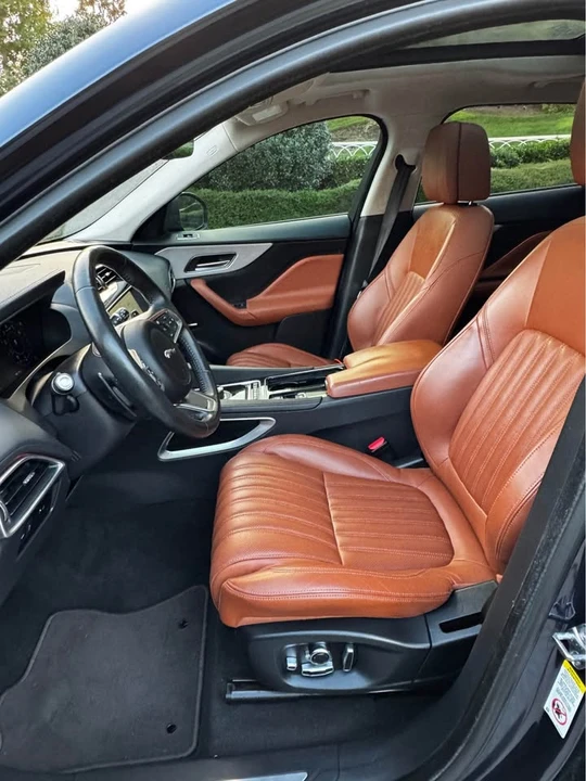 2019 Jaguar F-Pace - Image 10 of 13