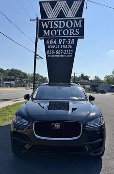 2019 Jaguar F-PACE 30t Premium Sport Utility 4D