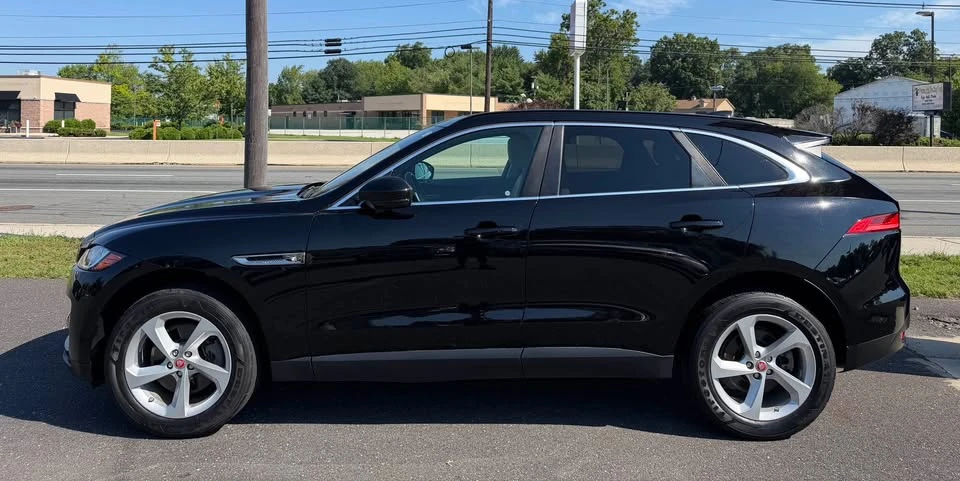 2019 Jaguar F-Pace - Image 4 of 13