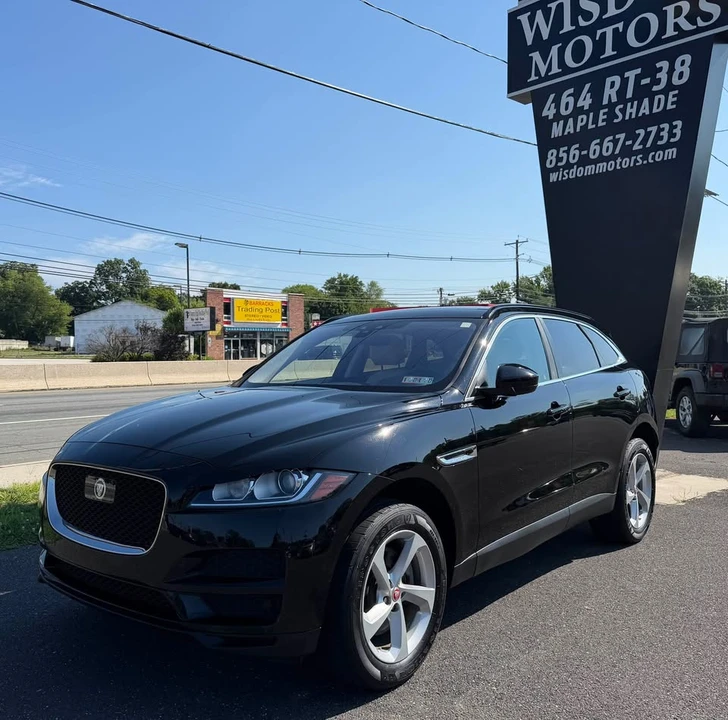 2019 Jaguar F-Pace - Image 2 of 13