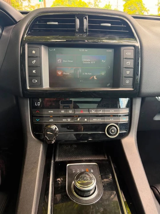2019 Jaguar F-Pace - Image 10 of 20