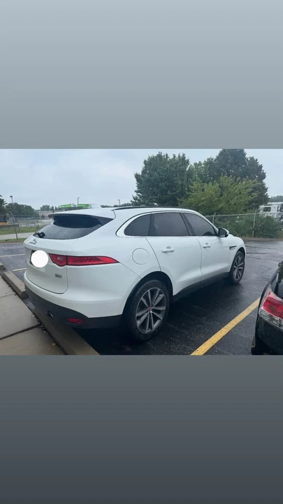 2019 Jaguar F-Pace - Image 2 of 4