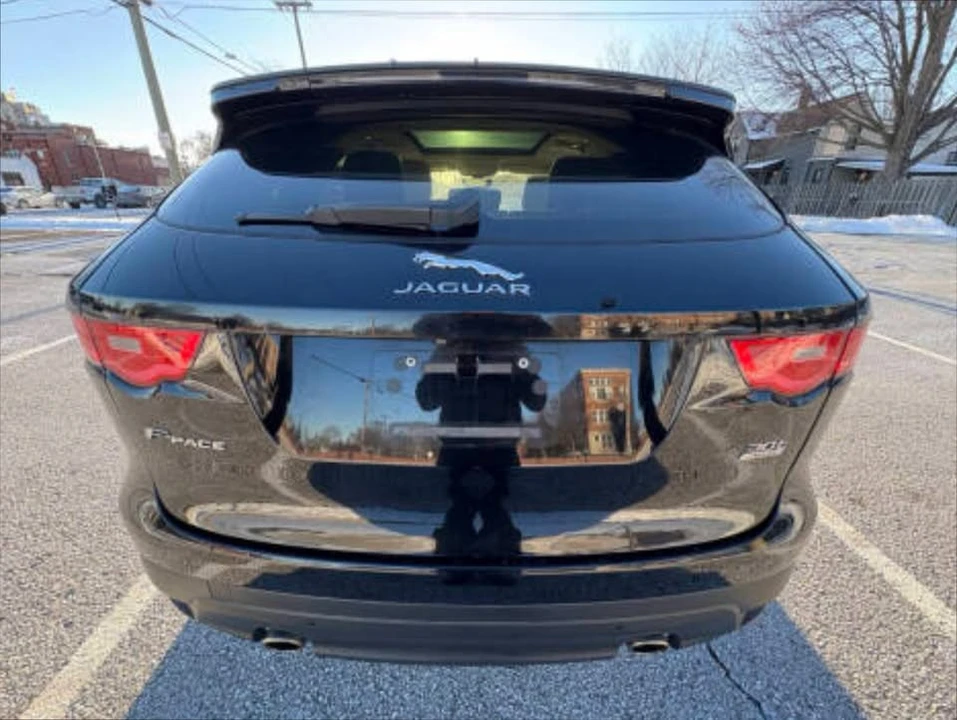 2019 Jaguar F-Pace - Image 12 of 20