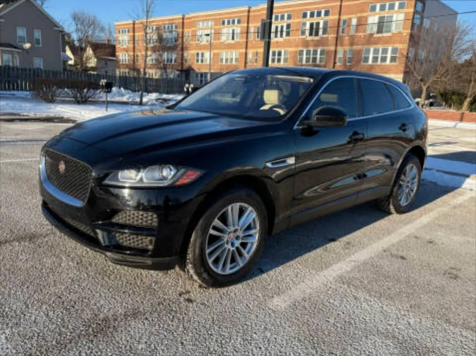 2019 Jaguar F-Pace - Image 18 of 20