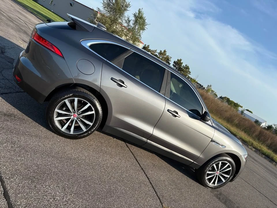 2019 Jaguar F-Pace - Image 3 of 17