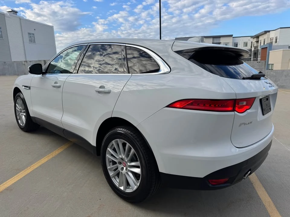 2019 Jaguar F-Pace - Image 3 of 16