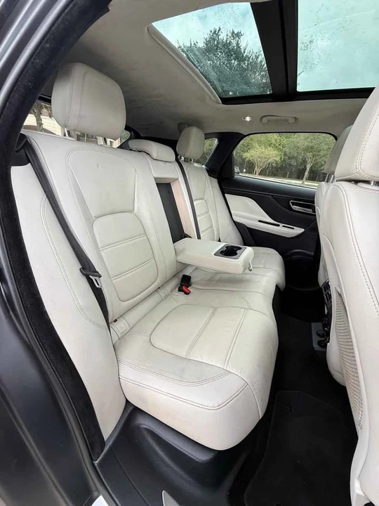 2019 Jaguar F-Pace - Image 17 of 20