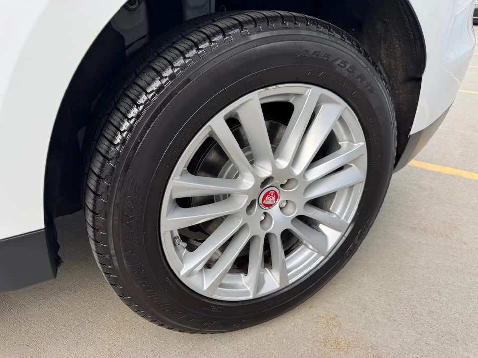 2019 Jaguar F-Pace - Image 5 of 16