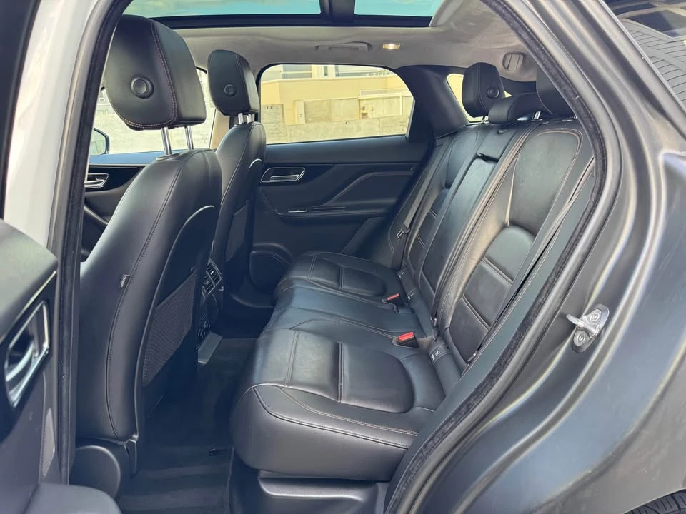 2019 Jaguar F-Pace - Image 13 of 16