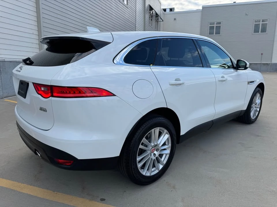 2019 Jaguar F-Pace - Image 2 of 16