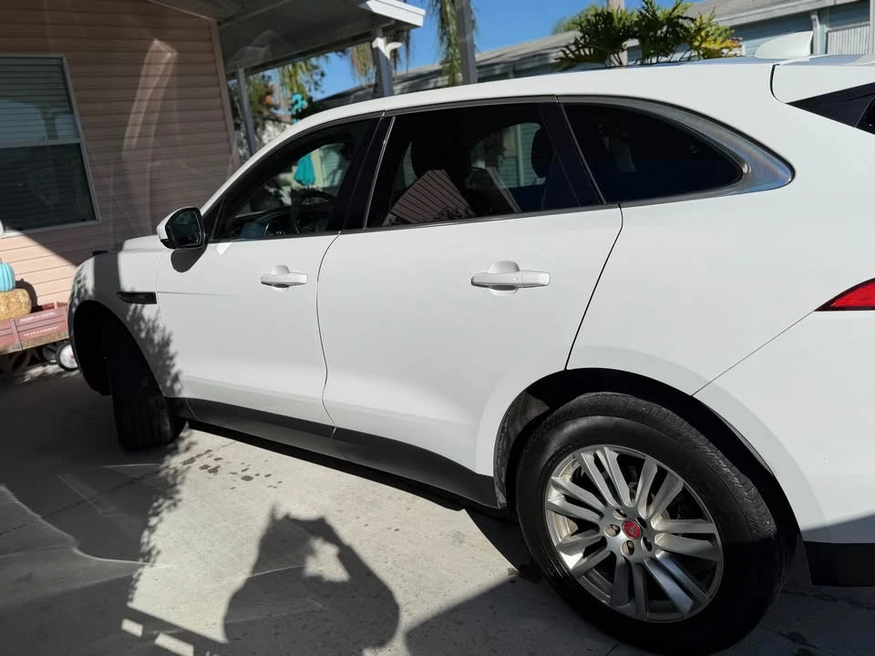 2019 Jaguar F-Pace - Image 4 of 12