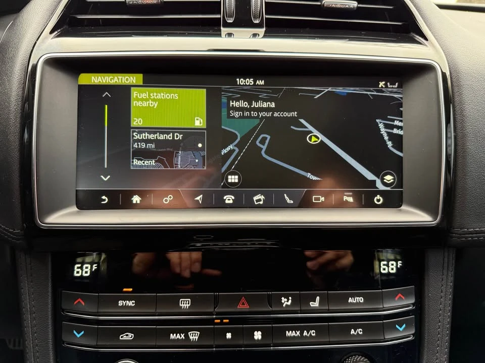 2019 Jaguar F-Pace - Image 16 of 20